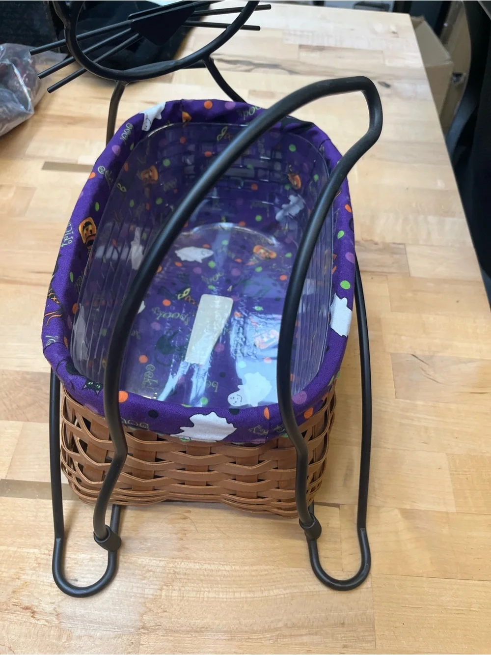 Longaberger 2009 Halloween Cat Basket :Wrought Iron/Liner /Protector/Lid